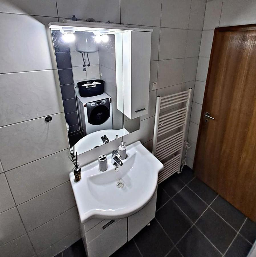 Apartment Aria Lux モスタル エクステリア 写真